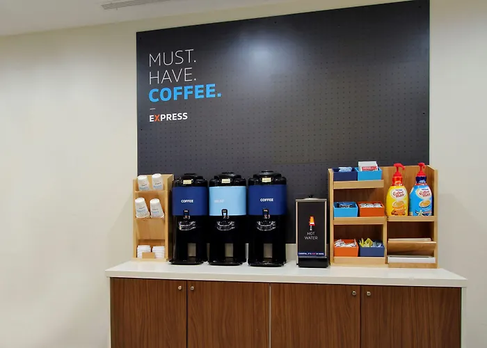 Holiday Inn Express Hotel & Suites Defiance By Ihg