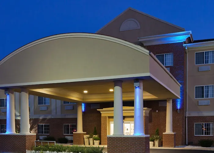 Holiday Inn Express Hotel & Suites Defiance By Ihg