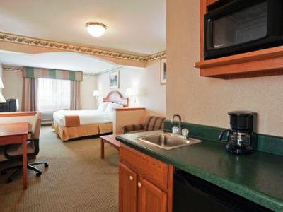 Express & By Ihg 2*