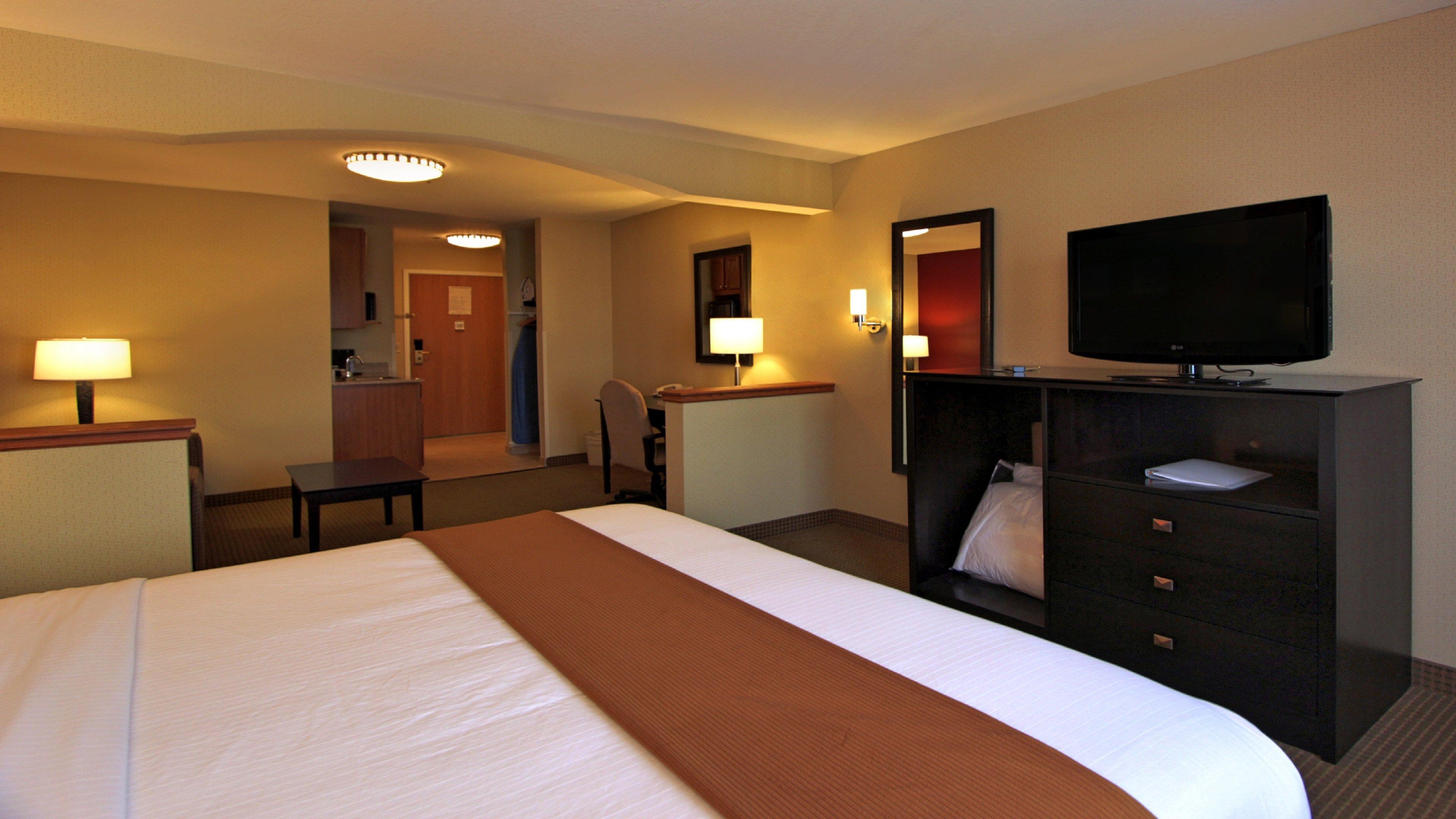 Express & By Ihg Hotel Defiance