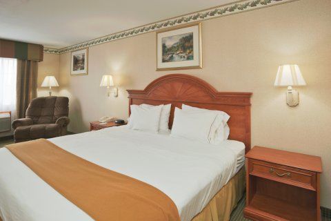 Express & By Ihg Hotel 2*